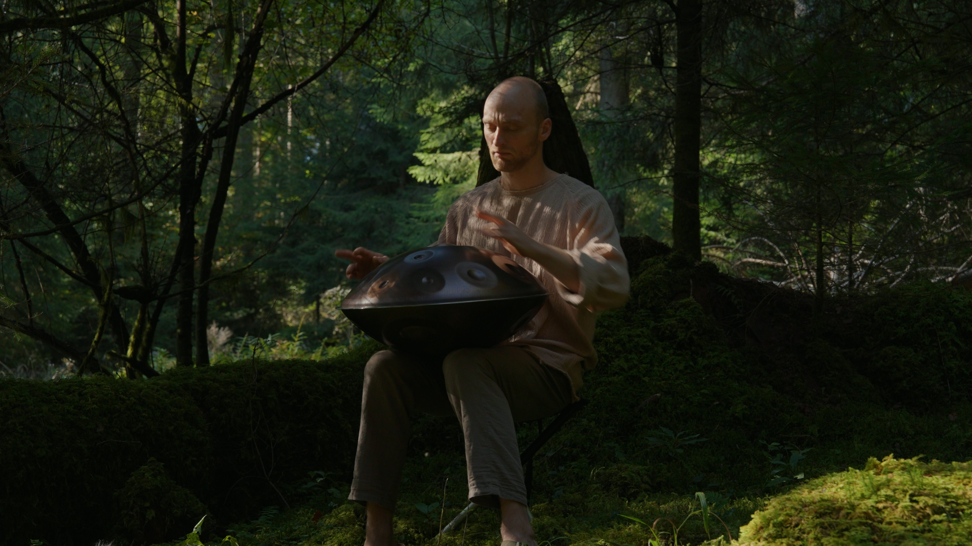 Harmonia. – Szene 1 